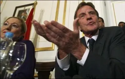 Officiellement, Bernard Kouchner a annul sa visite  Gaza pour des raisons d'agenda. En ralit...