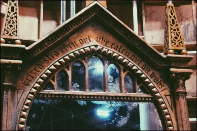 Que veut dire l'inscription sur le Miroir du Riséd ?