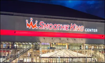 Quelle franchise joue ses matchs au Smoothie King Center ?