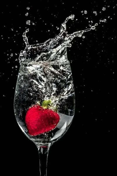 Gigi, lui, espérait trouver l'âme soeur avant le 14 février, mais il n'a toujours pas trouvé de compagne, il sera déçu et seul ce soir !