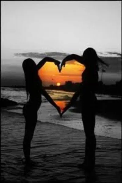 C'est bien cela ! Elle va voir son amie pour lui dire en toute sincérité ce qu'elle pense et....