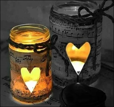 Le copain de Mimi aurait préféré passer sa soirée en tête-à -tête avec son amoureuse, et quand Mimi a invité Loulou :