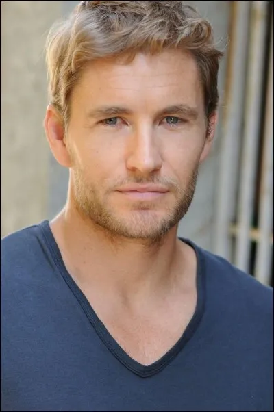 Comment s'appelle la mère de Max ?