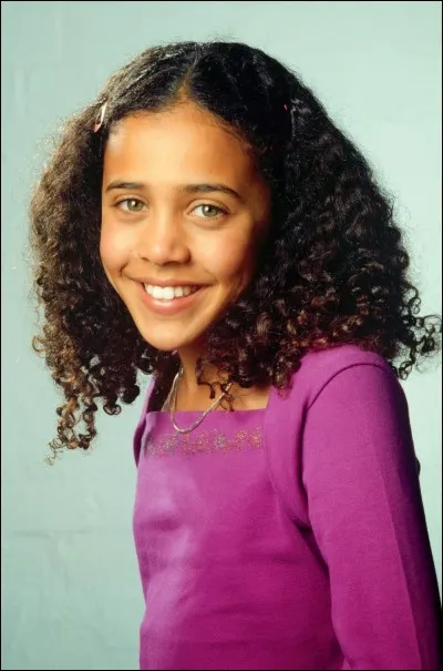 Comment s'appelle le cheval de Carole ?