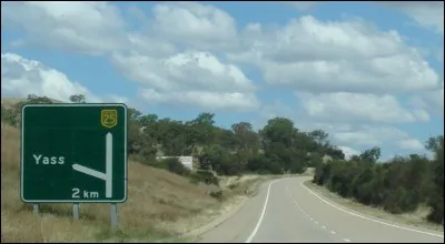 La Yass Valley Way se situe dans quel &eacute;tat ou territoire australien ?