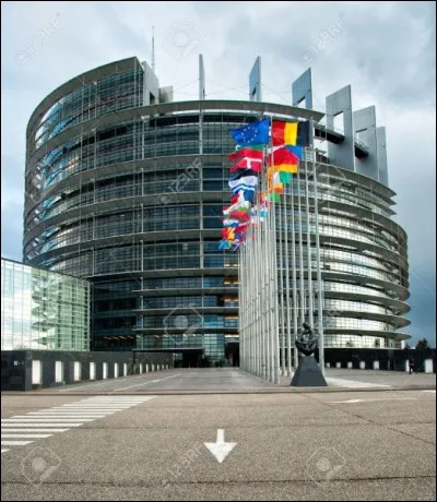 Die Europa-Abgeordneten versammeln sich in parlamentarischen Aussch&uuml;ssen in...