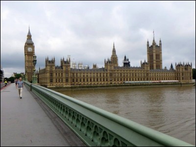 Le Parlement à Londres se compose de la Chambre des communes et de la ...