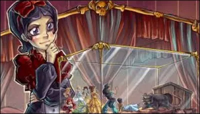 Qui n'est pas présente à l'intérieur de la vitrine ?