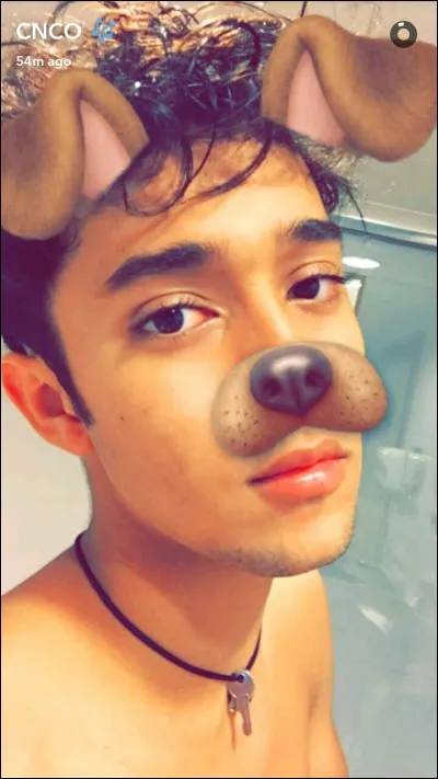 De quelle origine est Joel ?