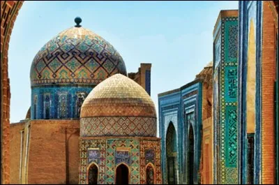 L'Ouzbékistan a une frontière avec...