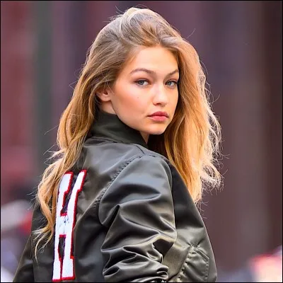 Comment s'appelle sa petite amie (janvier 2018) ?