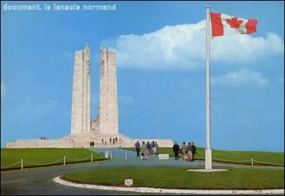Et finalement, quel pays a donné les terres du monument mémorial de Vimy au Canada?