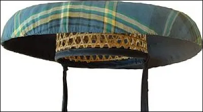 Quel est le nom de ce chapeau ?