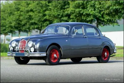 Quelle est cette voiture ?