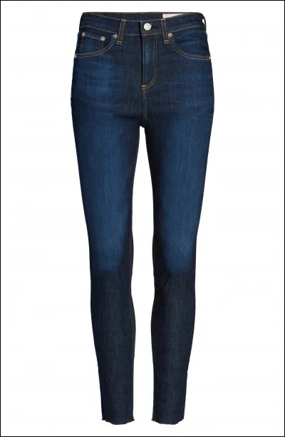 De quelle couleur est le jean de Cherry lors de son premier jour à Tanglewood ?