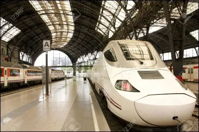 Quelle est la ligne commerciale de la Renfe ?