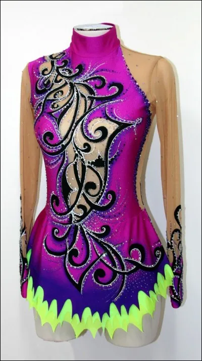 Comment s'appelle cette tenue qu'on met pour les compétions ?