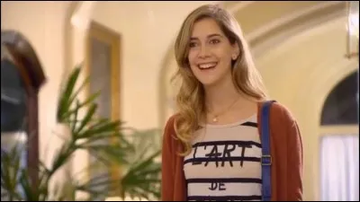 Dans quel pays Angie trouve-t-elle un poste de compositrice ?