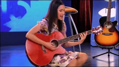 Dans quel pays une metteuse en scène va-t-elle lui proposer de faire une tournée ?