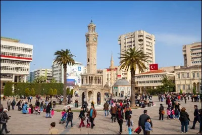 Savez-vous où la ville d'Izmir se situe-t-elle ?
