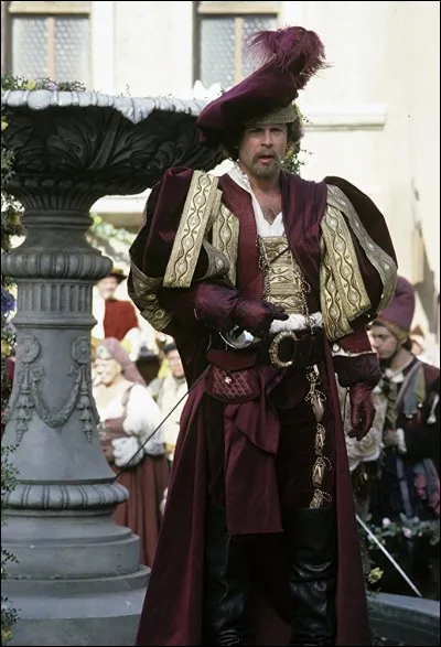 Je suis David Addison, détective, et dans l'épisode Rock around Shakespeare, je suis déguisé en... ?