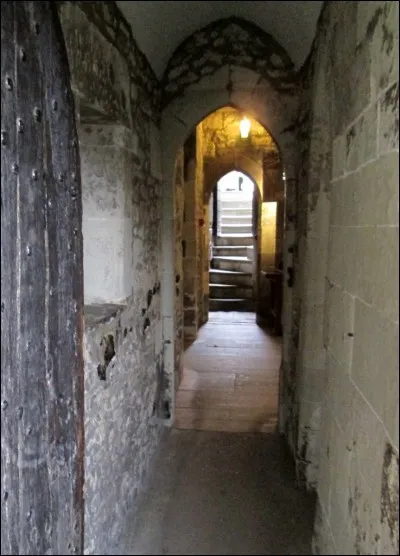 Devinez le nom de ce château où 112 personnes furent exécutées en 400 ans.