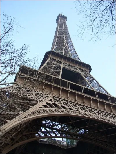 Cette photo est en :