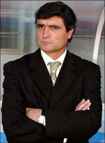 Quel club n'a pas t entrain par cet entraineur ?