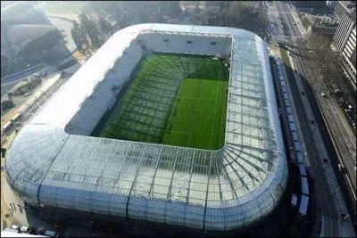 Qui joue dans ce stade ?