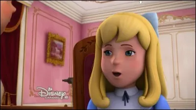 Quel est le nom de famille de Clara ?