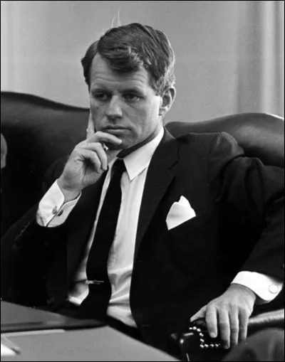 Cet homme politique américain est assassiné le 5 juin 1968 en pleine campagne pour les élections présidentielles. De qui s'agit-il ?