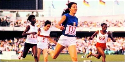 Dans quelle ville se déroulent les Jeux Olympiques d'été, lors desquels Colette Besson remporte la médaille d'or du 400 mètres ?
