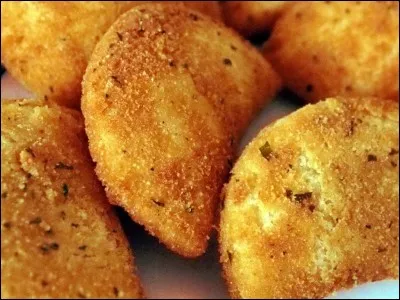 Quel est le nom de ces beignets fourrés à la viande ou à la crevette ?