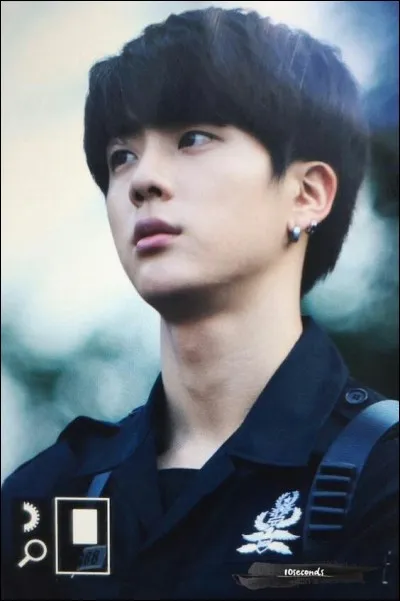 Qui a fait une dépression durant son adolescence ?