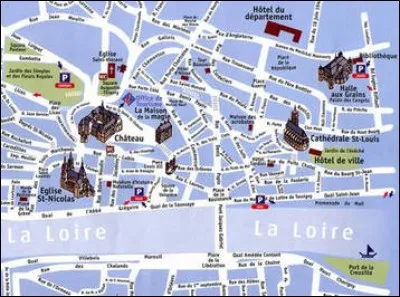 Quelle est cette ville proche des châteaux de la Loire ?