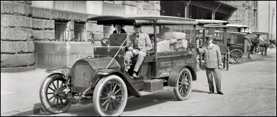 A-t-il été possible d'expédier des enfants de moins de 23 kg par colis postal au début du XXe siècle aux États-Unis ?