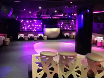 Envie d'une petite danse avec une bonne musique ? Alors, vous pouvez vous y rendre dans cette partie du navire. Mais qu'est-ce que c'est ?