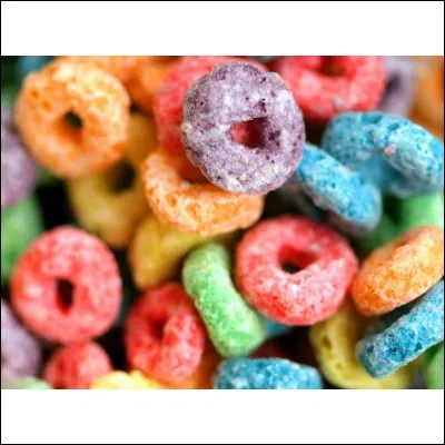 Quelles céréales de petit-déjeuner sont représentées sur cette image ?