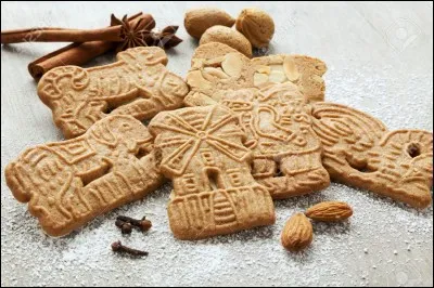 Quel biscuit à la cannelle est traditionnellement consommé en Belgique lors de la fête de la saint-Nicolas ?