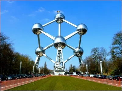 Quel monument de Bruxelles fut construit à l'occasion de l'Exposition universelle de 1958 ?