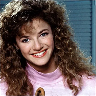 Dans quelle s&eacute;rie n'appara&icirc;t pas cette actrice ?