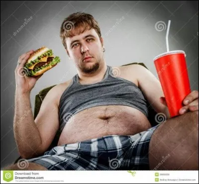 Avec près de 72 buns engloutis en 10 minutes, cet homme détient le record du plus gros mangeur de hot-dogs du monde ; il s'agit de...