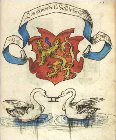 De quelle ville des Hauts-de-France, historiquement capitale du comté du Hainaut français, deux cygnes sous le lion sont-ils les armoiries ?