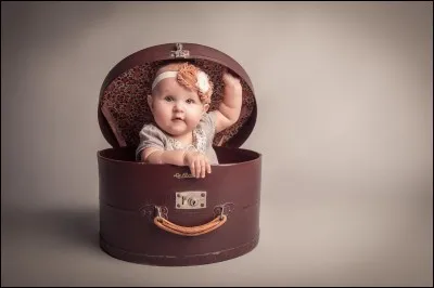 Qui est l'auteur de "Fais un bébé" ?