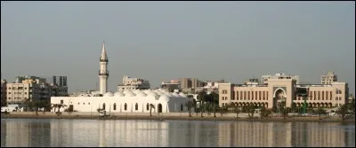 Djeddah se situe :
