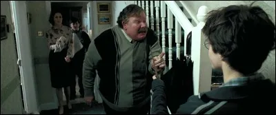 Tu te fais disputer mais ce n'est pas de ta faute.