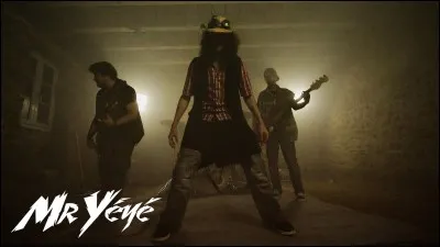 Quel est le nom de son premier album ?