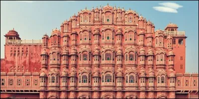 Jaipur est une ville se trouvant :