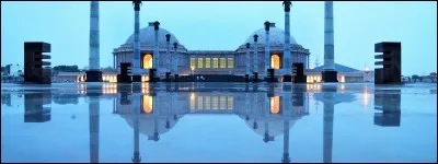 Comment s'appelle le pays de la ville de Lucknow ?