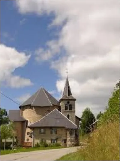 Nous partons en Auvergne-Rhône-Alpes à la découverte de Saint-François-de-Sales. Village de l'arrondissement de Chambéry, dans l'ouest du massif des Bauges, il se situe dans le département ...